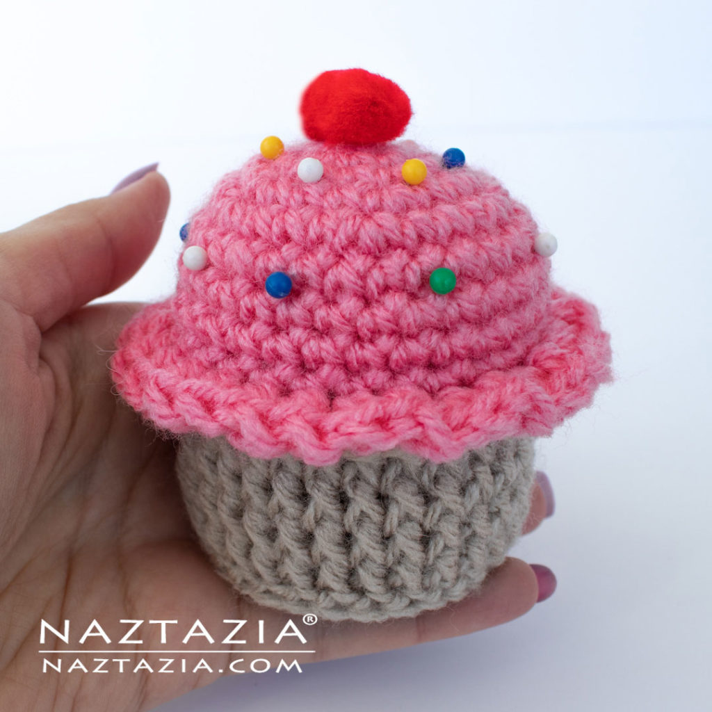 How to Crochet a Cupcake