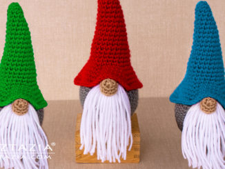 Crochet Christmas Gnome Pattern and Tutorial