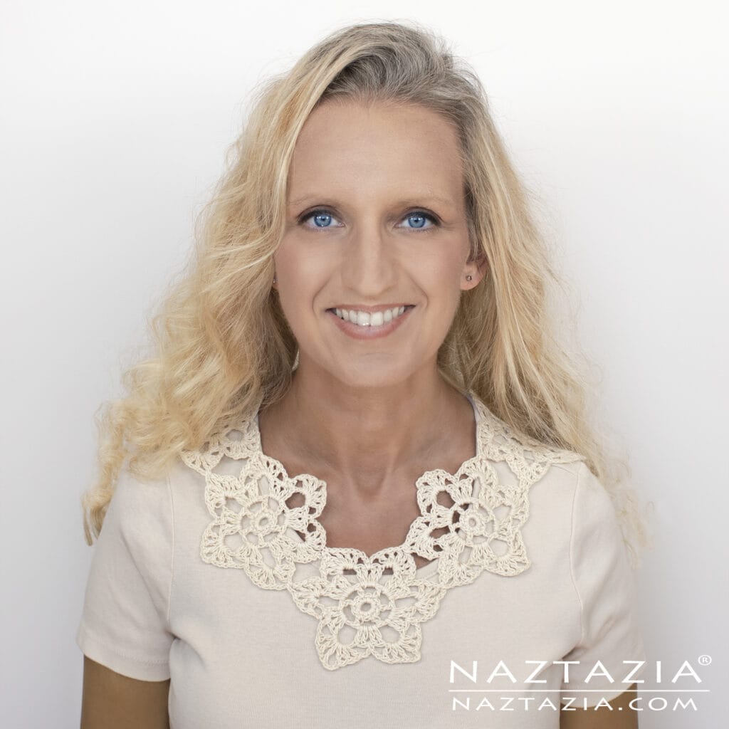 A headshot of Donna Wolfe, the creator of the Naztazia arts and crafts website and YouTube channel.