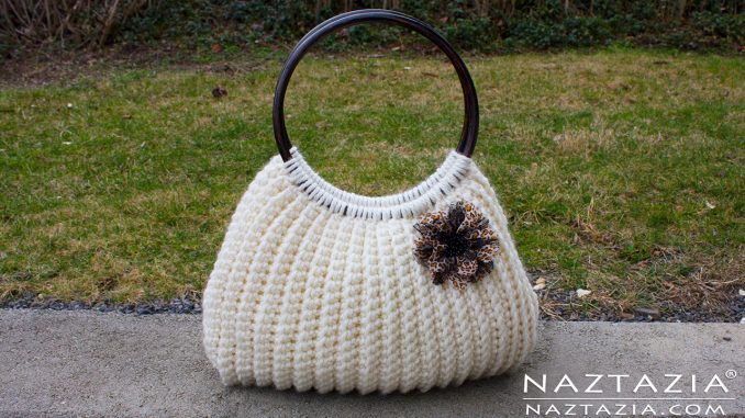 How to Make a Granny Square Bag. Free Crochet Pattern - Zeens and Roger