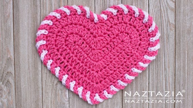  Uonlytech 500 Pcs Heart Clothes Tags Crochet Sew in