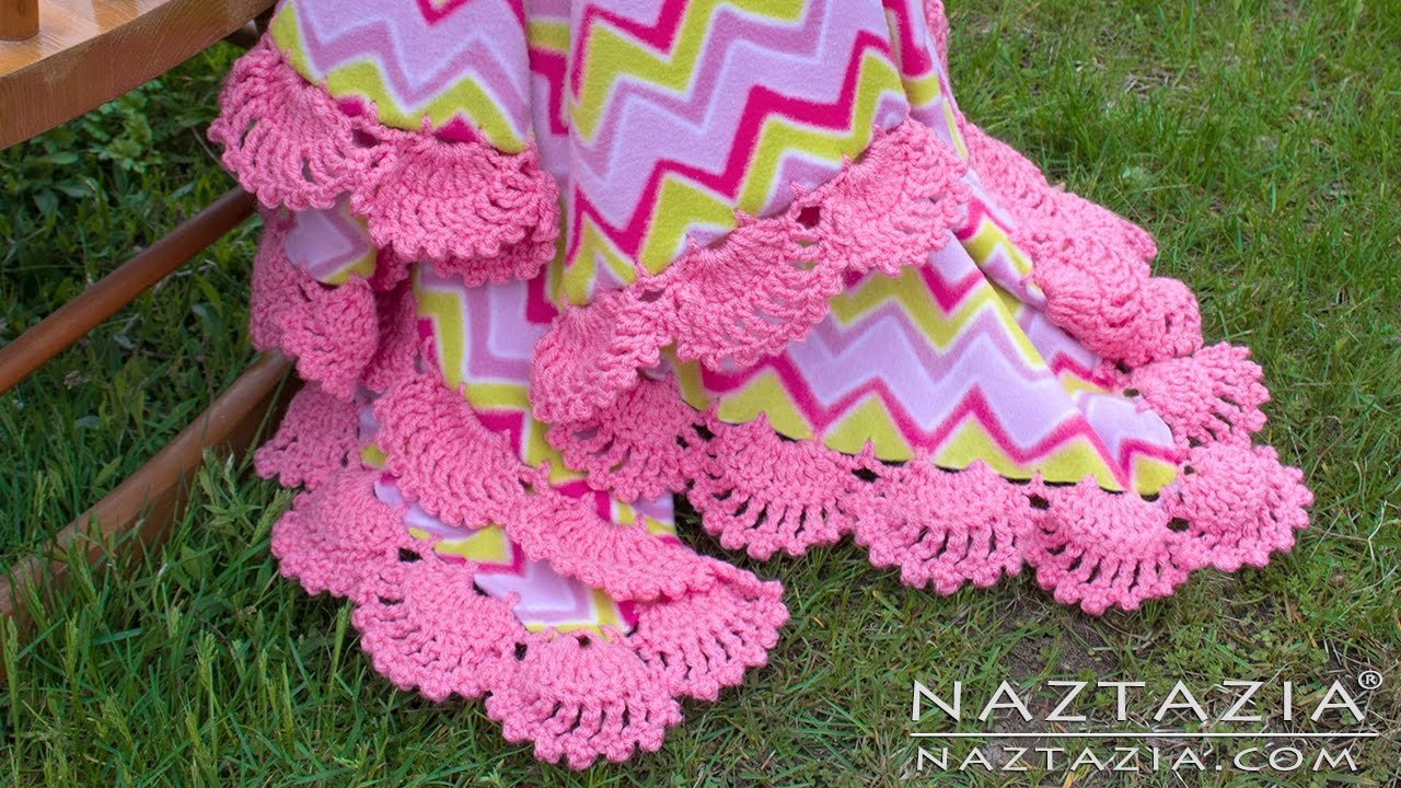 How to Crochet Scallops on Fleece Border Edging - Naztazia